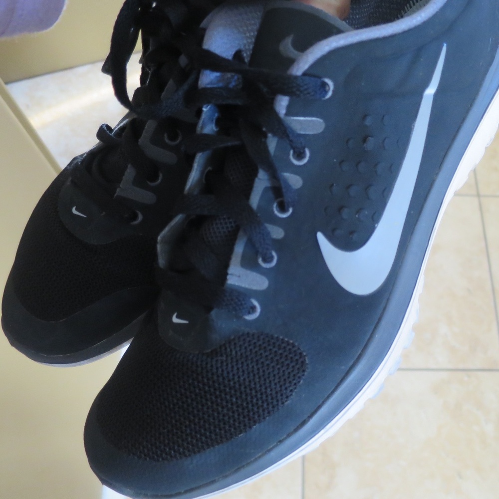 Nike Black Lightweight Athletic Sneakers Mens Sz 10